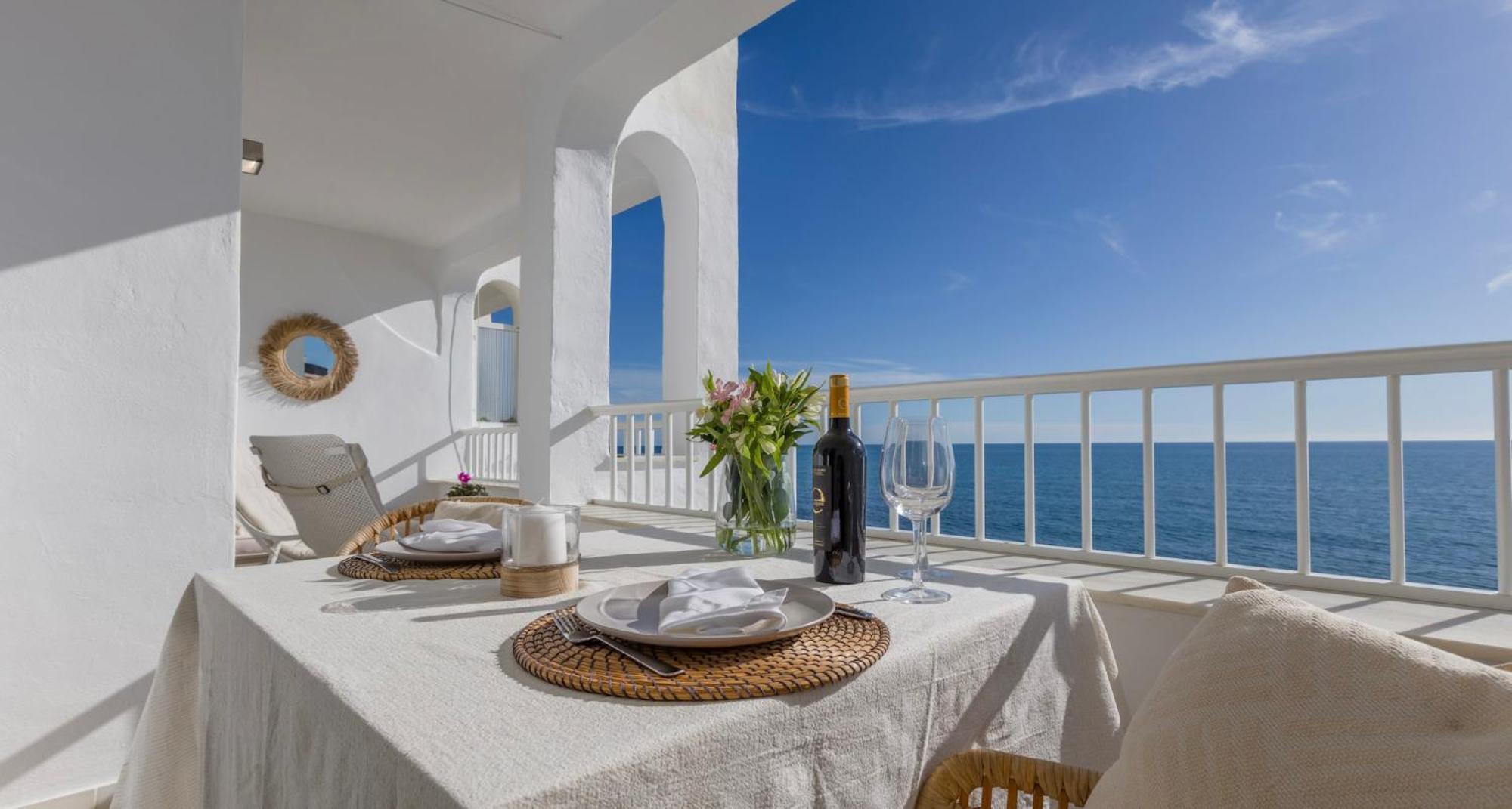 Апартаменти Oceanfront Міхас Екстер'єр фото
